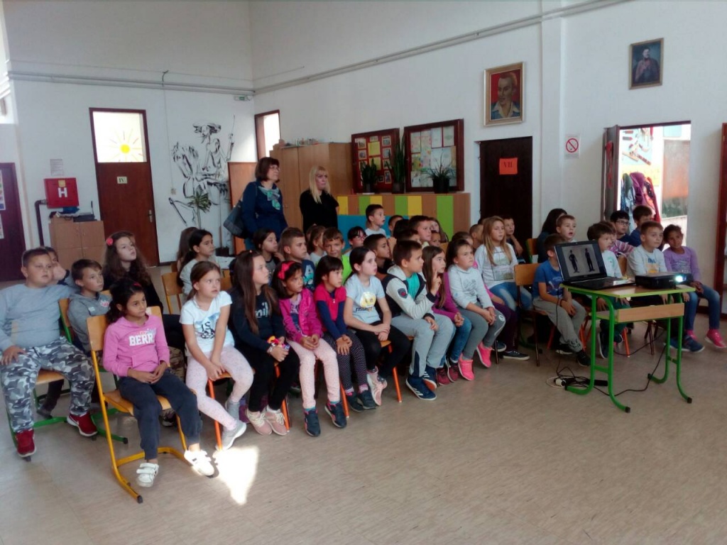 IMG 4877ef2a099d885cad427495306cbfe9 V