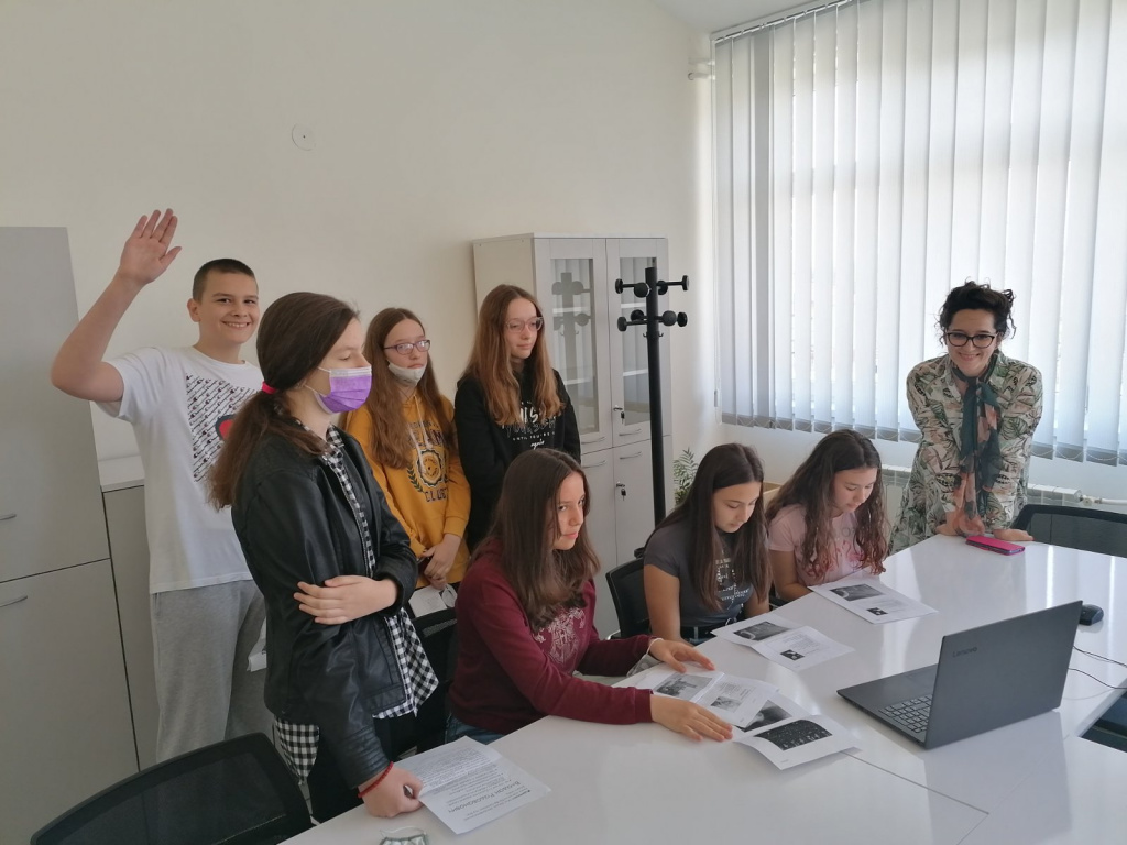 IMG-51c41953ce0c1c91444ee874d0532553-V.jpg IMG-51c41953ce0c1c91444ee874d0532553-V.jpg