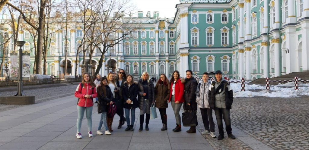 56408577_2275658146009762_6684408313167216640_n.jpg 56408577_2275658146009762_6684408313167216640_n.jpg