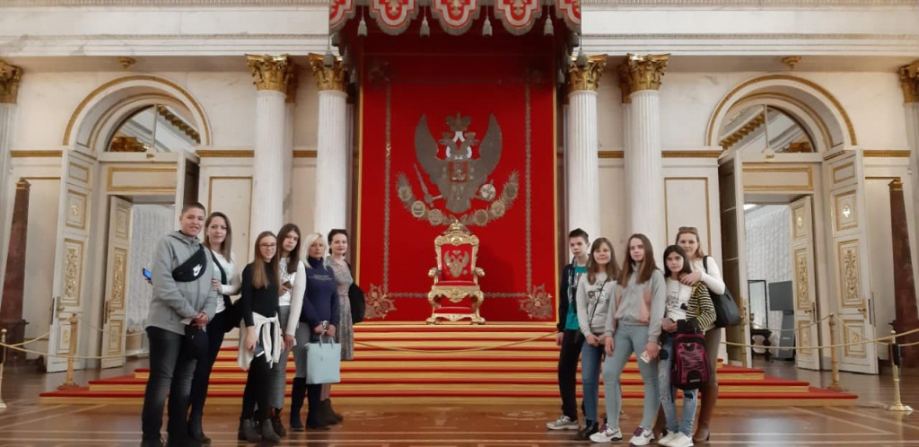 56418298_2275658179343092_8093670714588004352_n.jpg 56418298_2275658179343092_8093670714588004352_n.jpg