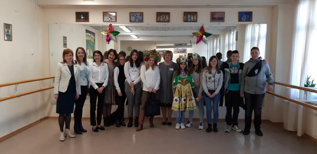 56422420_2275640396011537_7604120605499064320_n.jpg 56422420_2275640396011537_7604120605499064320_n.jpg