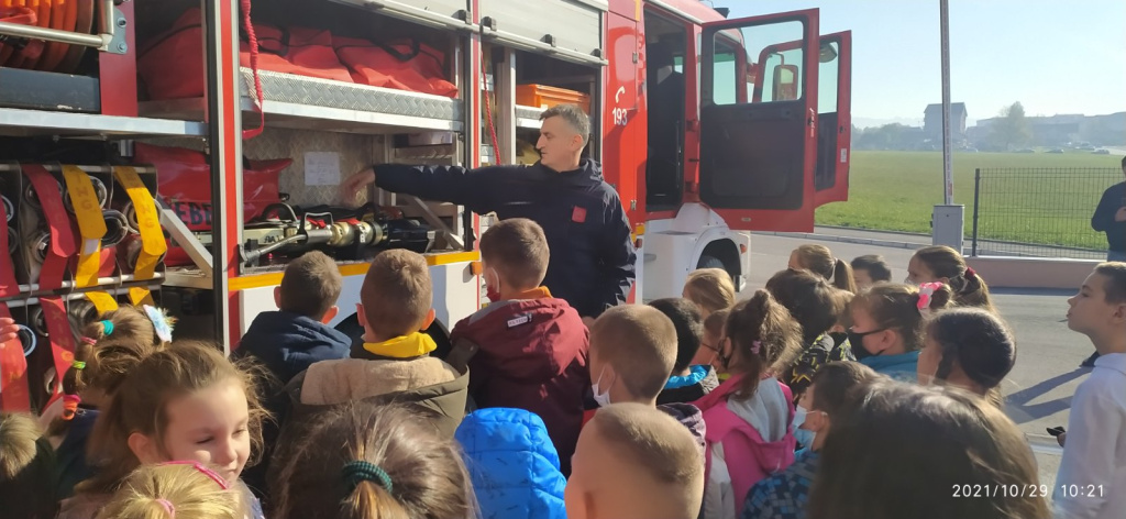 IMG-b29987d7b9216bcb3af3e4e99bb0c127-V.jpg IMG-b29987d7b9216bcb3af3e4e99bb0c127-V.jpg