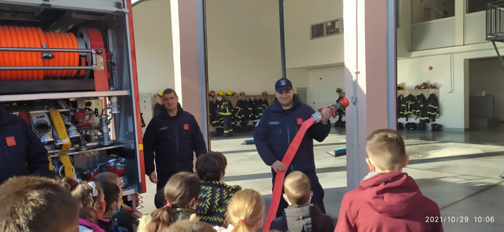 IMG-ee421bbff277d5ac30c1ef4ddf6826f3-V.jpg IMG-ee421bbff277d5ac30c1ef4ddf6826f3-V.jpg